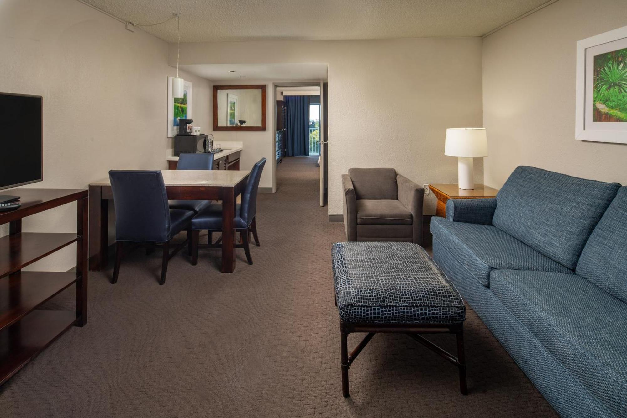 Sheraton Suites Fort Lauderdale At Cypress Creek Екстериор снимка