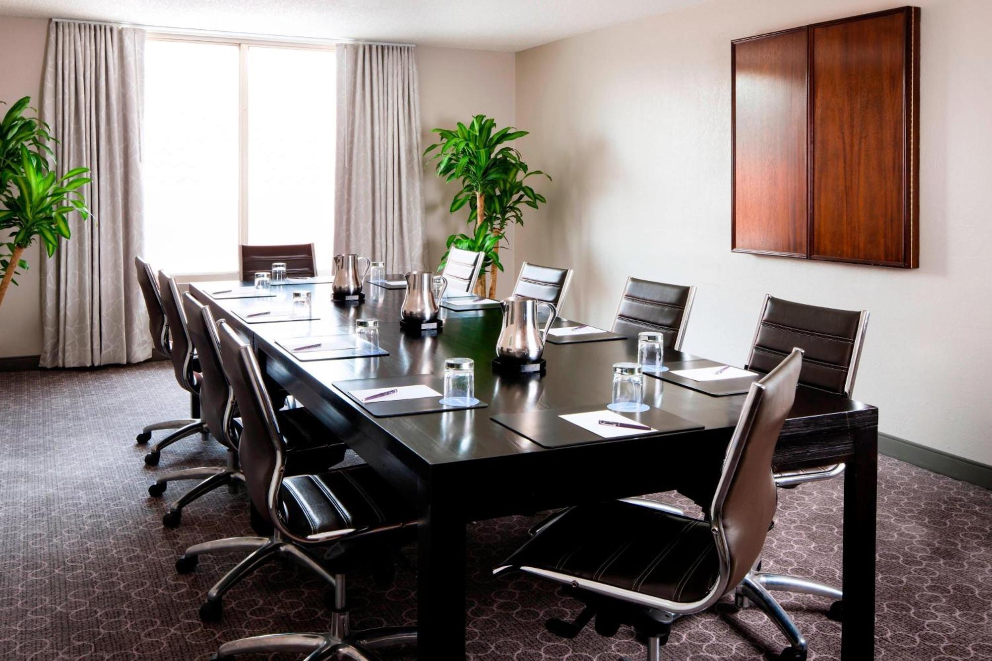 Sheraton Suites Fort Lauderdale At Cypress Creek Екстериор снимка