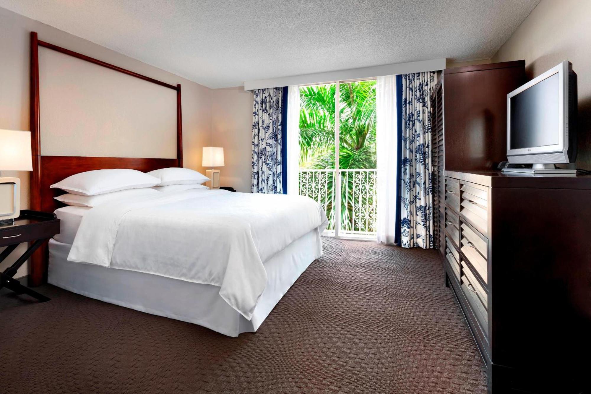 Sheraton Suites Fort Lauderdale At Cypress Creek Екстериор снимка