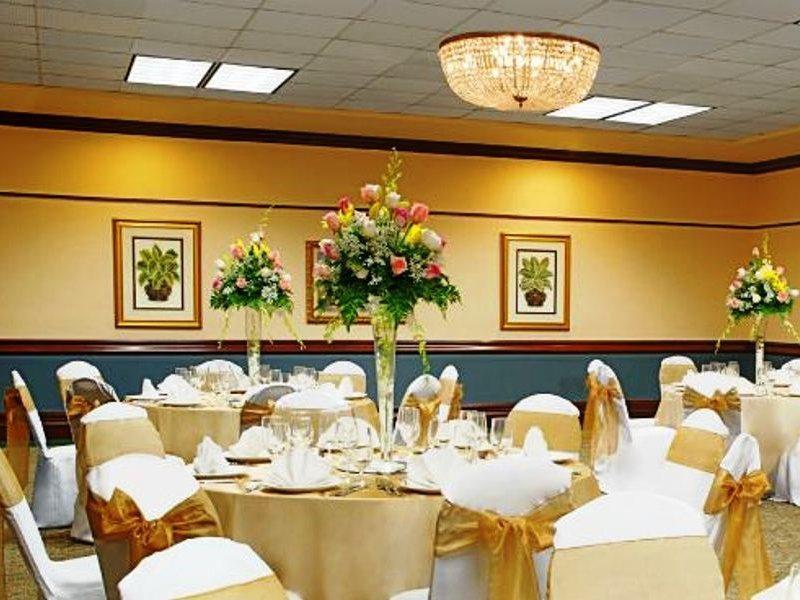 Sheraton Suites Fort Lauderdale At Cypress Creek Екстериор снимка